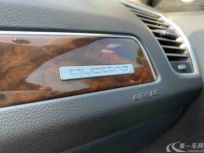 奥迪Q5 2012款 2.0T 自动 四驱 汽油 舒适型 (国Ⅳ) 
