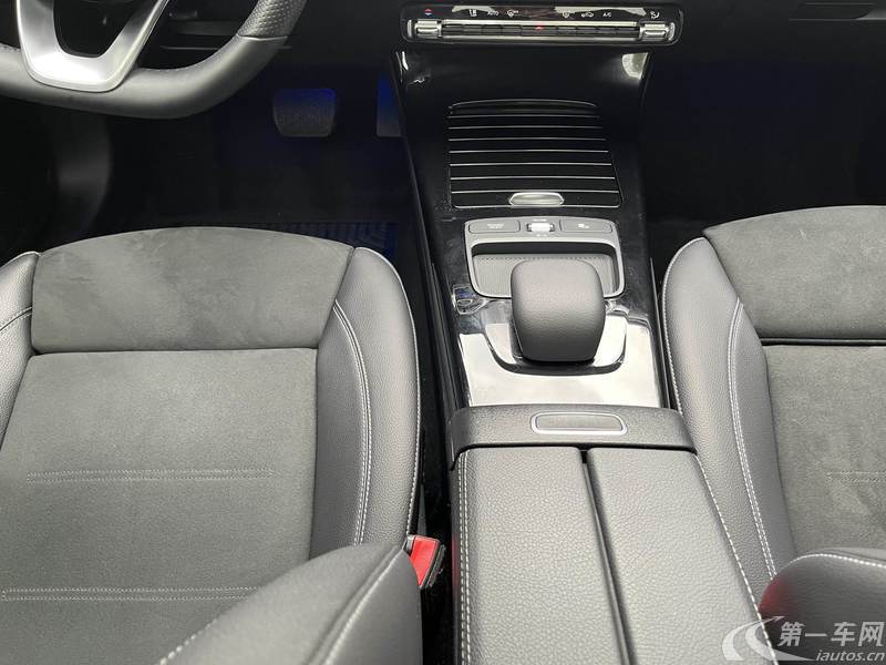 奔驰A级 A180L 2019款 1.3T 自动 运动轿车版 (国Ⅵ) 