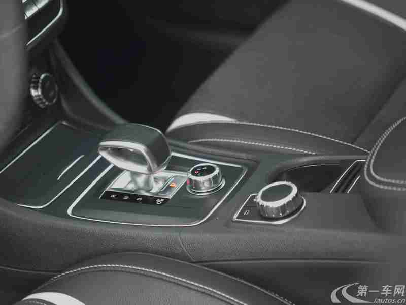 奔驰AMG-GLA级 GLA45 [进口] 2017款 2.0T 自动 改款 