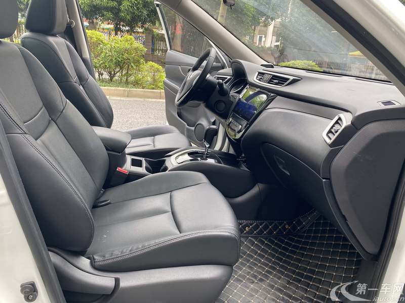 日产奇骏 2015款 2.0L 自动 前驱 舒适型MAX版 (国Ⅴ) 