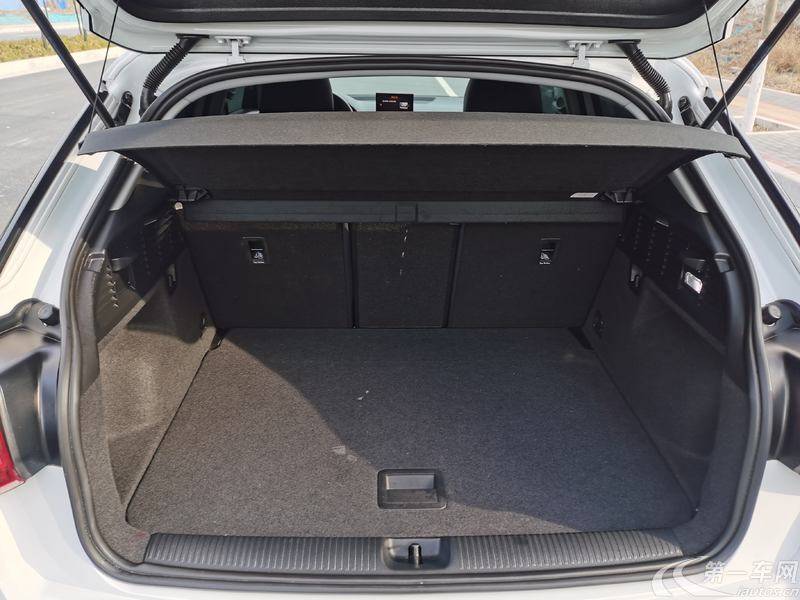 奥迪Q2L 35TFSI 2020款 1.4T 自动 进取动感型 (国Ⅵ) 