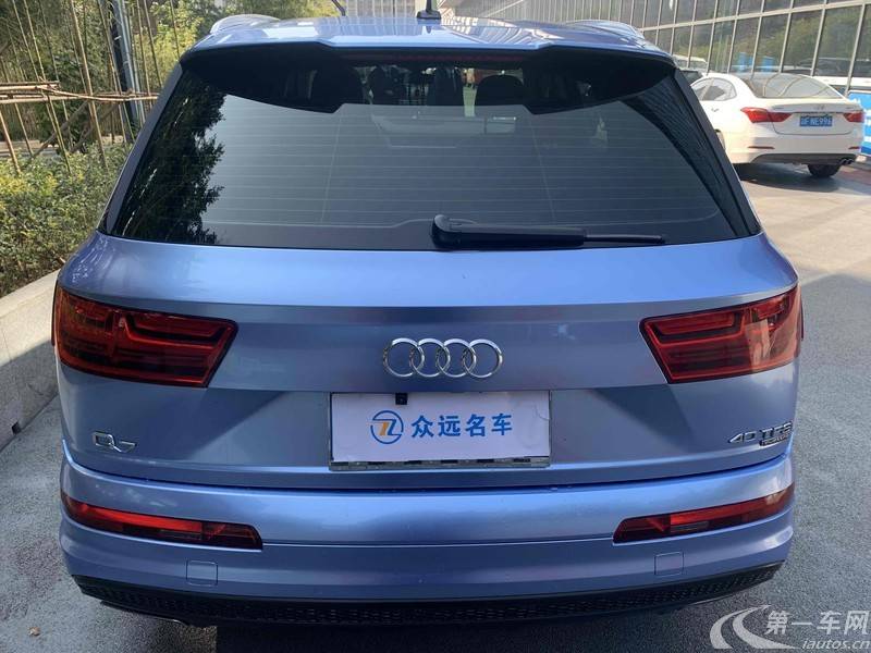 奥迪Q7 40 [进口] 2016款 2.0T 自动 S Line运动型 