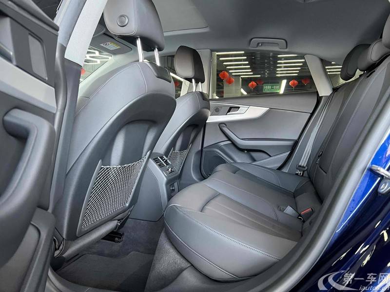奥迪A5掀背 40TFSI [进口] 2021款 2.0T 自动 汽油 时尚动感型 