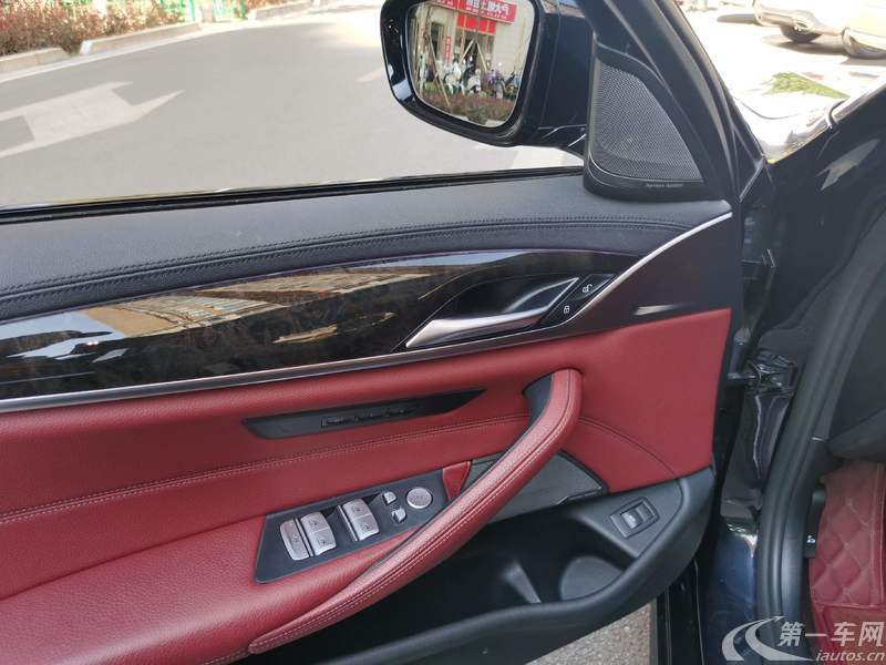 宝马5系 530Li 2019款 2.0T 自动 汽油 尊享型M运动套装改款 (国Ⅵ) 