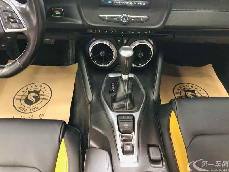 雪佛兰科迈罗 [进口] 2017款 2.0T 自动 RS 