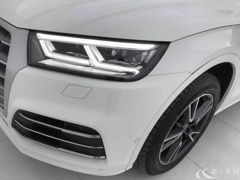 奥迪Q5L 40TFSI 2018款 2.0T 自动 荣享时尚型 (国Ⅴ) 