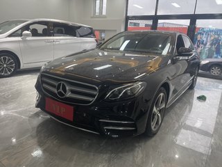 奔驰E级 E300L 2.0T 自动 运动时尚型 