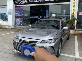 丰田亚洲龙 2.0L 自动 豪华版 