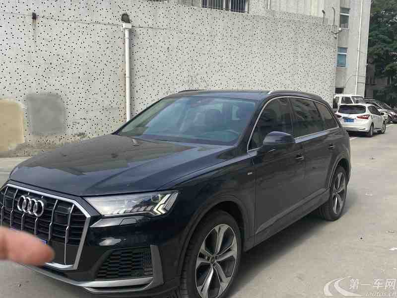 奥迪Q7 55 [进口] 2021款 3.0T 自动 尊贵型quattro-S-line 