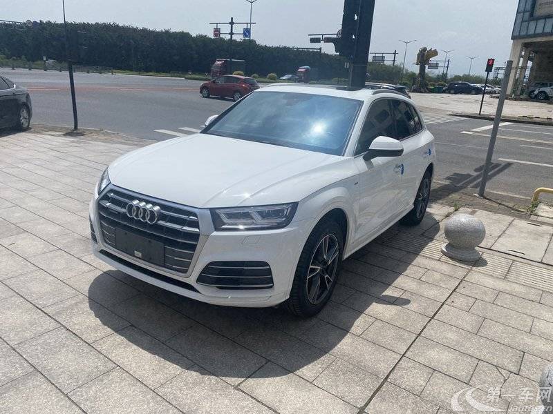 奥迪Q5L 45TFSI 2018款 2.0T 自动 尊享豪华运动型 (国Ⅴ) 