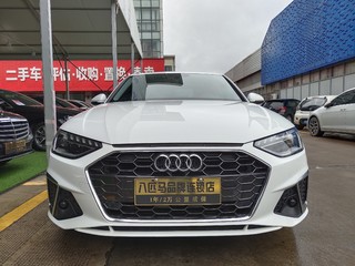 奥迪A4L 40TFSI 2.0T 自动 时尚动感型 