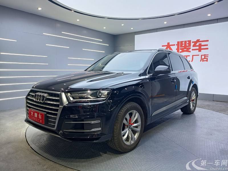 奥迪Q7 40 [进口] 2016款 2.0T 自动 舒适型 