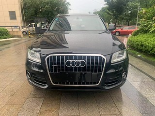 奥迪Q5 40TFSI 2.0T 自动 进取型 