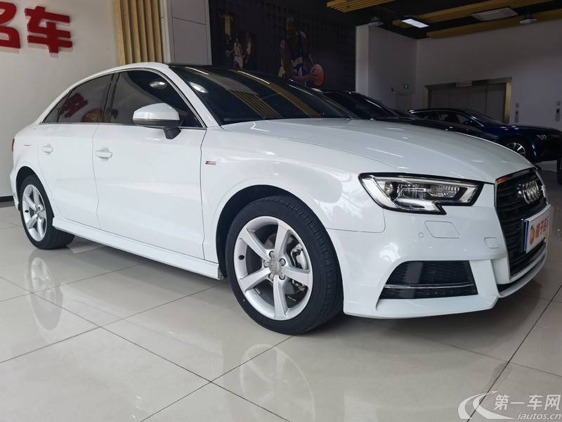 奥迪A3 35TFSI 2017款 1.4T 自动 时尚型Limousine (国Ⅴ) 