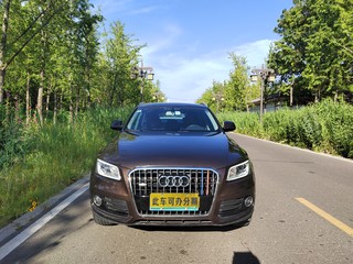 奥迪Q5 40TFSI 2.0T 自动 进取型 