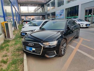 奥迪A6L 45TFSI 2.0T 自动 臻选致雅型 