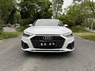 奥迪A4L 40TFSI 2.0T 自动 时尚动感型 