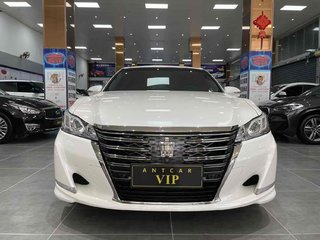 丰田皇冠 2.0T 自动 运动版 