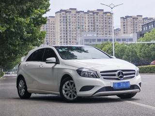 奔驰A级 A180 1.6T 自动 时尚型 