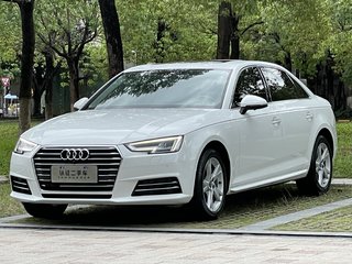 奥迪A4L 40TFSI 2.0T 自动 30周年进取型 