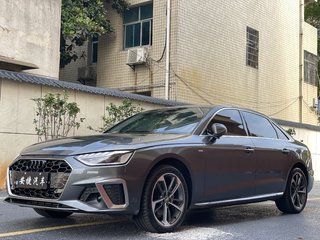 奥迪A4L 40TFSI 2.0T 自动 时尚动感型 