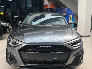 奥迪A4L 40TFSI 2.0T 自动 时尚动感型 