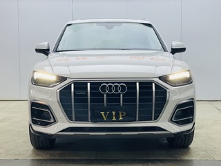 奥迪Q5L 40TFSI 2.0T 自动 豪华致雅型 