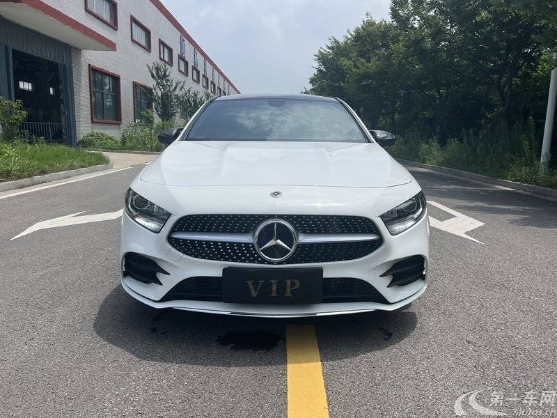 奔驰A级 A180L 2022款 1.3T 自动 运动轿车 (国Ⅵ) 