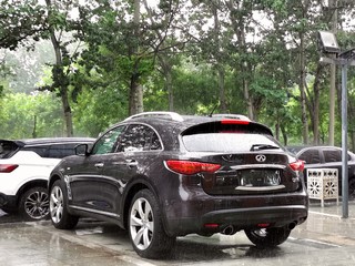 英菲尼迪QX70 3.7L 自动 标准版 