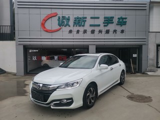 本田雅阁 2.0L 自动 豪华版 