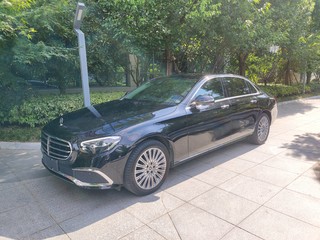 奔驰E级 E300L 2.0T 自动 时尚型 