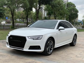 奥迪A4L 40TFSI 2.0T 自动 plus进取型 