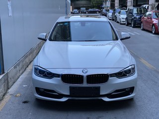 宝马3系 320i 2.0T 自动 运动设计套装 