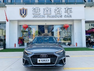 奥迪A4L 40TFSI 2.0T 自动 时尚动感型 