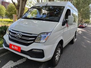 maxus迈克萨斯v80 2.0t 手动 plus傲运通版短轴中顶5座