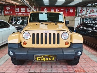 吉普牧马人 3.6L 自动 Sahara 