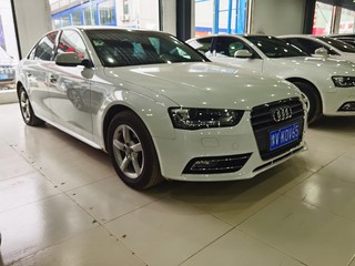 奥迪A4L 30TFSI 1.8T 自动 舒适型典藏版 