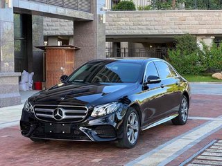 奔驰E级 E300L 2.0T 自动 时尚型 