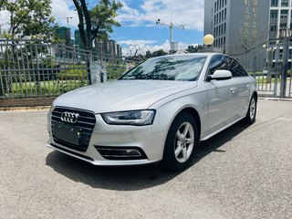 奥迪A4L 35TFSI 2.0T 自动 舒适型 