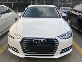 奥迪A4L 40TFSI 2.0T 自动 30周年进取型 