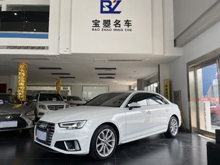 奥迪A4L 40TFSI 2.0T 自动 时尚型 