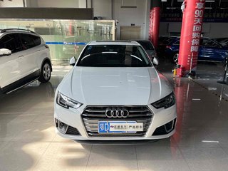 奥迪A4L 40TFSI 2.0T 自动 运动型 