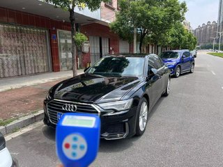 奥迪A6L 45TFSI 2.0T 自动 臻选动感型 