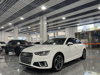 奥迪A4L 40TFSI 2.0T 自动 时尚型 