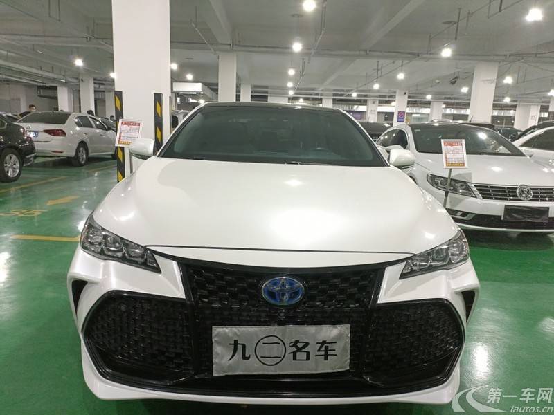 丰田亚洲龙 双擎 2019款 2.5L 自动 XLE尊贵版 (国Ⅵ) 