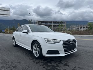 奥迪A4L 40TFSI 2.0T 自动 plus进取型 