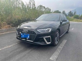 奥迪A4L 40TFSI 2.0T 自动 时尚动感型 