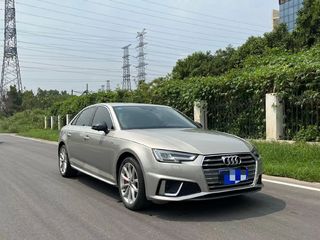 奥迪A4L 45TFSI 2.0T 自动 quattro个性运动版 