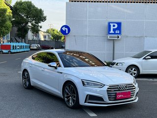 奥迪S5掀背 3.0T 自动 