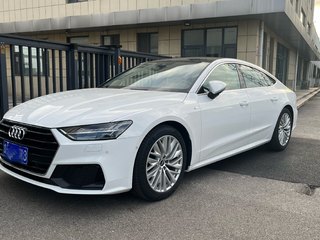 奥迪A7掀背 45TFSI 2.0T 自动 臻选型 